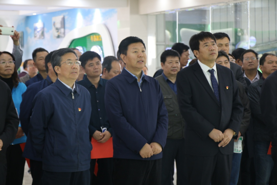 河南省农牧业产业扶贫工作观摩团莅临花花牛集团·鲁山瑞亚牧业有限公司参观考察 河南省农牧业产业扶贫工作观摩团莅临花花牛集团·鲁山瑞亚牧业有限公司参观考察